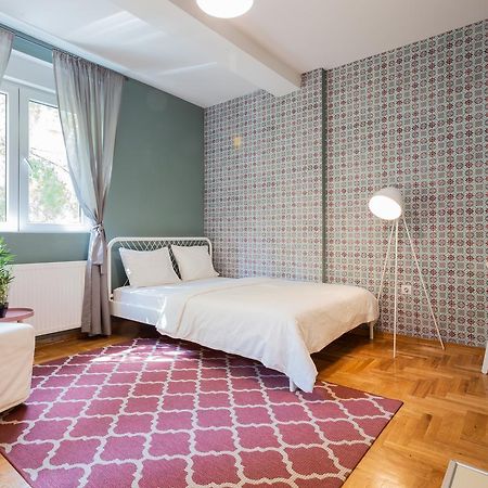 ! Promo! Central Evergreen Studio - Free Public Parking-Fast Wi-Fi Novi Sad Exterior foto