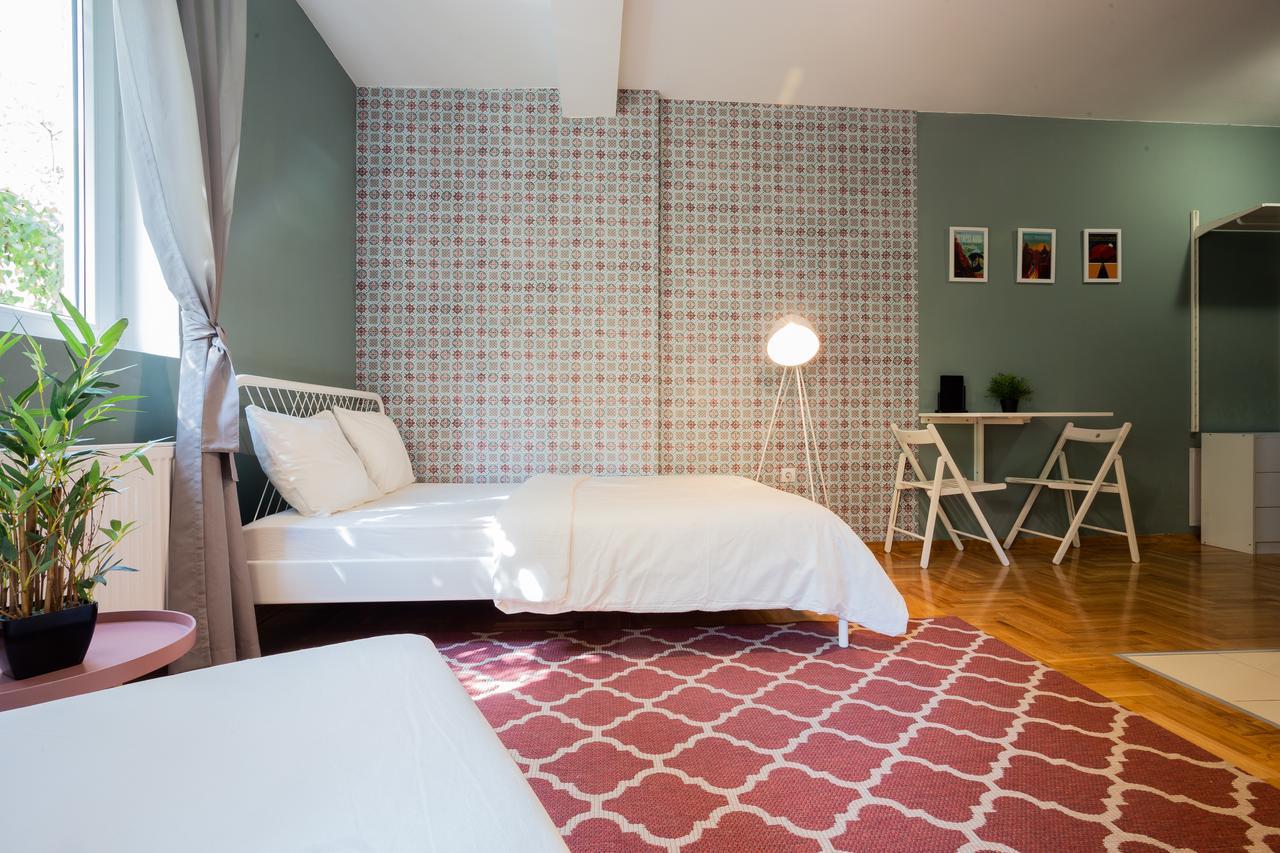 ! Promo! Central Evergreen Studio - Free Public Parking-Fast Wi-Fi Novi Sad Exterior foto